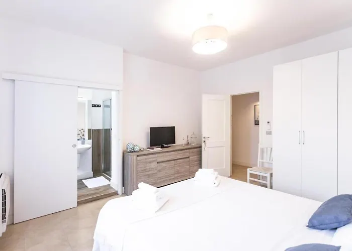 Bed & Breakfast Bomera 3*