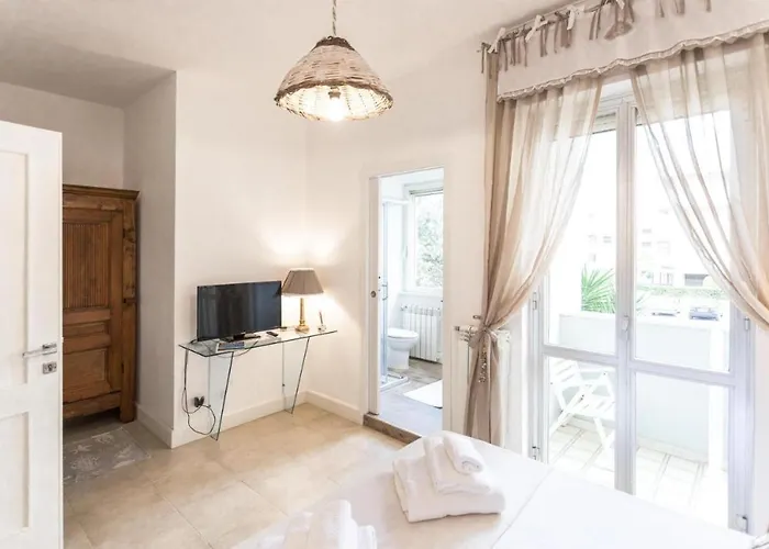 Bed & Breakfast Bomera 3*